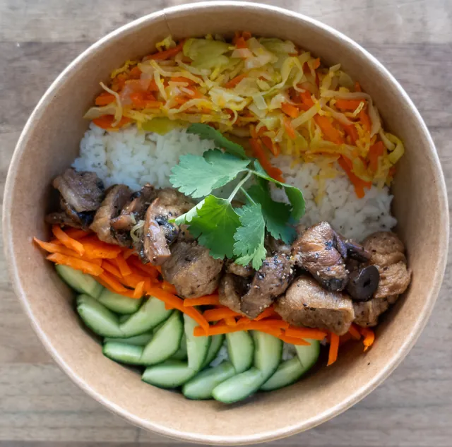 Pepper Mushroom & Chicken Rice Bowl — VieVegan