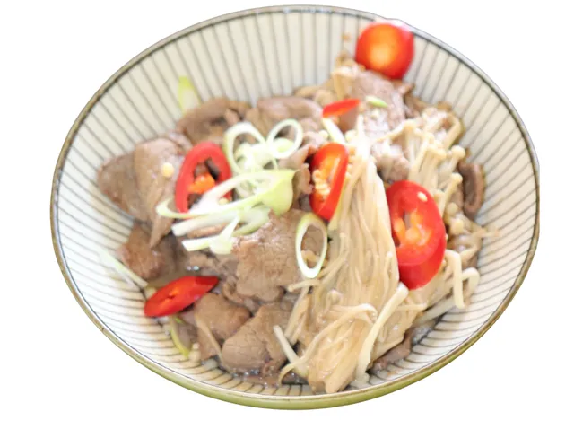 Stir-fried Beef & Enoki Mushroom — Stuff'd (Vietmeals)